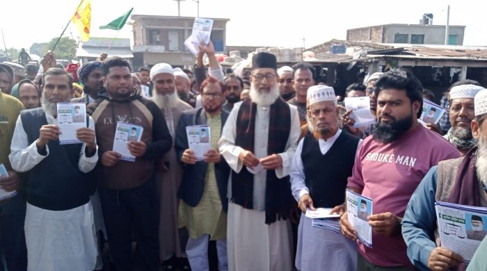 আশাশুনিতে এমপি প্রার্থী রবিউল বাশারের দিনব্যাপী নির্বাচনী গণসংযোগ