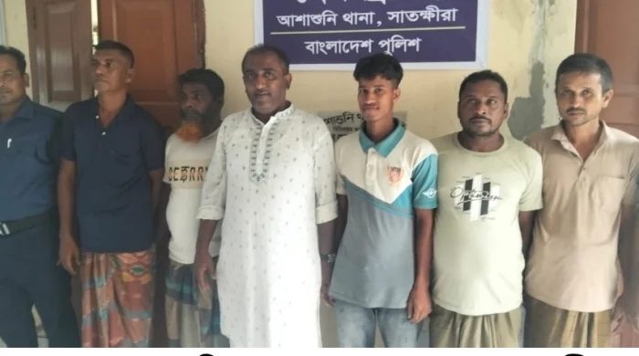 আশাশুনিতে ইউপি চেয়ারম্যানসহ ৬ জন গ্রেফতার, সন্ত্রাসবিরোধী আইনে মামলা