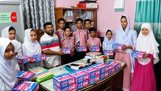 ১৪ শিক্ষার্থীর বৃত্তি অর্জনে বর্ণাঢ্য আনন্দ র‍্যালি ও মিষ্টিমুখ উৎসব