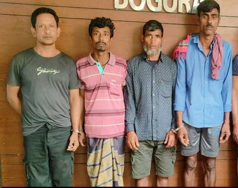 মোকামতলায় চুরির প্রস্তুতিকালে আন্তঃজেলা চোর চক্রের ৪ সদস্য গ্রেপ্তার
