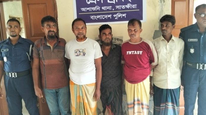 আশাশুনিতে পুলিশের অভিযানে চার জোয়াড়ী গ্রেফতার
