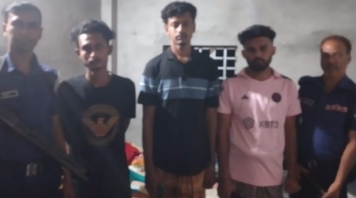 পাইকগাছার কপিলমুনিতে ইয়াবাসহ আটক -৩