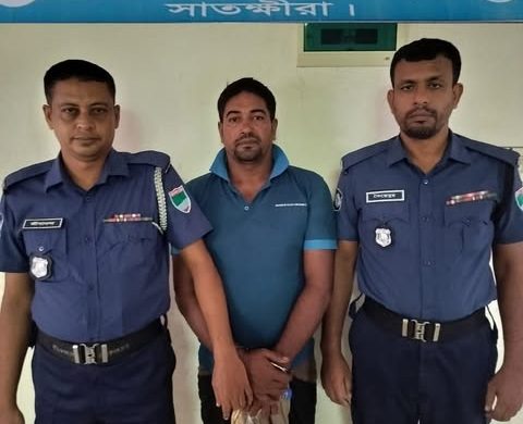 দেবহাটায় পুলিশের অভিযানে ৩০পিচ ইয়াবাসহ ১ জন আটক