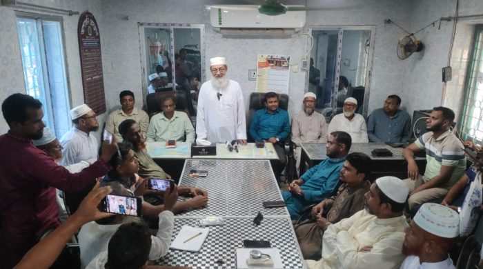 আশাশুনি প্রেসক্লাবের নতুন দ্বিতল ভবনের নির্মাণকাজের উদ্বোধন করলেন এমপি রবিউল বাশার