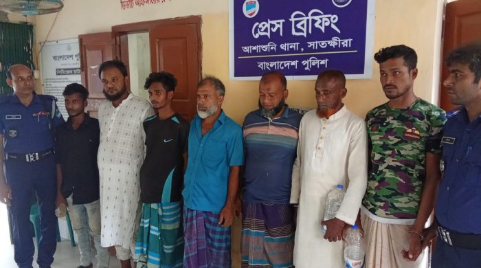 আশাশুনিতে পুলিশের বিশেষ অভিযান ৭ আসামি গ্রেপ্তার